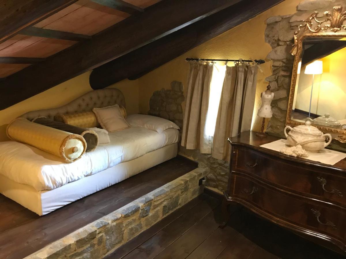 Dimora I Manichei Hotel Monforte D'Alba Luaran gambar