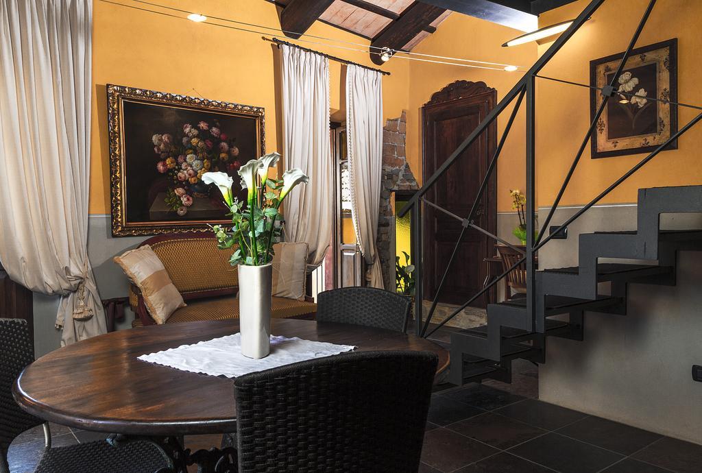Dimora I Manichei Hotel Monforte D'Alba Luaran gambar