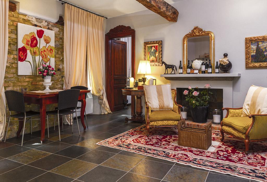 Dimora I Manichei Hotel Monforte D'Alba Luaran gambar
