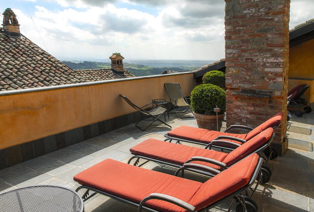 Dimora I Manichei Hotel Monforte D'Alba Luaran gambar
